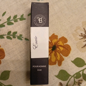 Combo of Kozicare skin whitening cream, trial product of bblunt Intense moisture shampoo, fragrance and beyond perfume