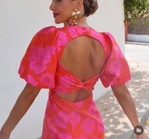 pretty Zara new dress