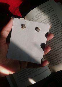 2 Pair Of Earrings ^~^