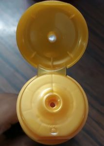 Newly Purchased Sunscreen, Never Used, 100ml, Contains Zinc Oxide, Non- Sticky