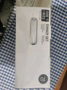 Home Finery 28-Piece melamine Dinner Set