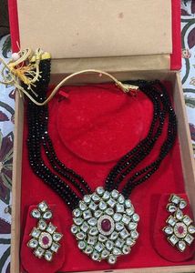 Pearl Necklace Set