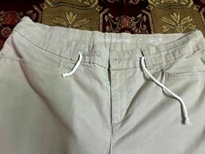 Effortless Casual Chinos — Light Beige
