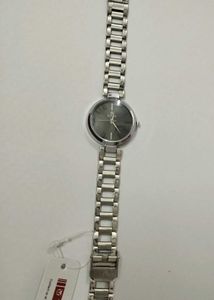 Offer 🔥Titan Stainless steel Watch For Girls