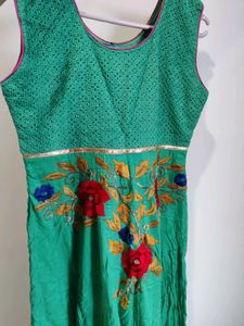 Floral Embroidered Kurta