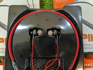 Brand New Hitech Bluetooth Nickband