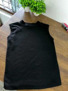 Sleeveless Black Tank Top