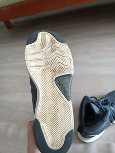 Adidas Sneakers