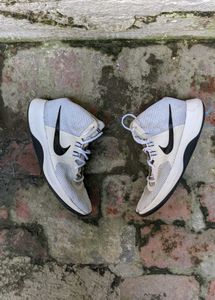 Nike Air Precision Basketball Shoes