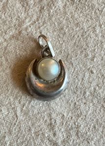 92.5 Silver Pearl Moon Pendant