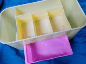 Makeup Organizer
