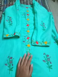 Floral Print Kurti Pajama And Chunni