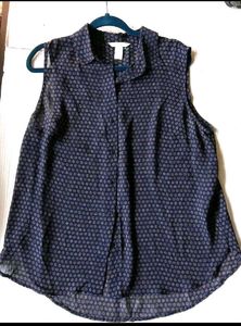 H&amp;M Sleeveless Button-Down Top