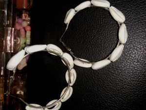 Seashell Hoop Earrings