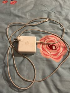 MacBook Air 61W USB-C Power Adapter