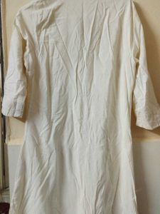 Floral Embroidered Kurta