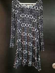 Patterned Long Sleeve Dress