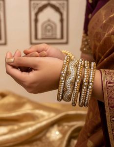 Sparkling Bangle Set