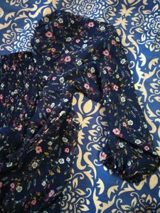 Floral Print Long Sleeve Top