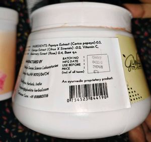 GloWhite Herbals Vit C Fruit Juice Facial Bleach