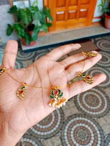Traditional Invisible Chain