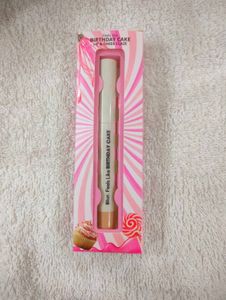 2 Blur Feels Like Birthday Cake Lip &amp; Cheek Glaze