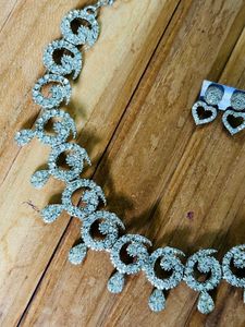 Necklace &amp; Earring Set