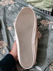 CANVAS Shoes By UCB.