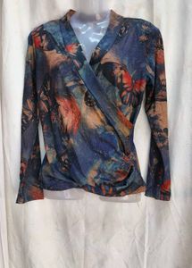 132812. Abstract Print Wrap Top