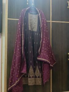 Elegant Purple &amp; Gold Printed Dress