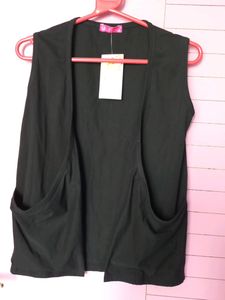 Sleeveless Shrug With Pockets