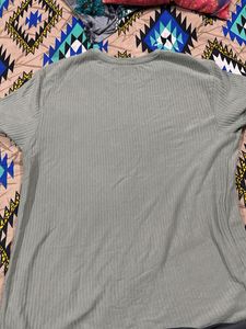Ribbed Olive Green T-Shirt