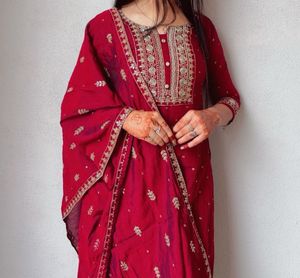 Elegant Red Kurta Set