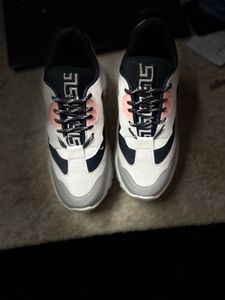 Trendy Sneakers For Womens And Girls