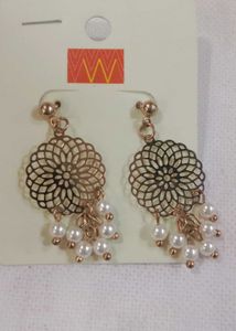 7 Pair Of Earings