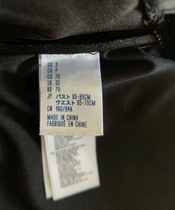 🌊Forever21 Black Ruffle Strapless Swim Top🌊