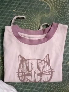 Pink Crop T-shirt With Back Arc Cut Pattern