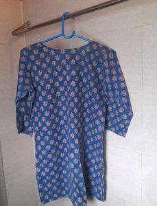 Blue Floral Print Short Kurti ✨️