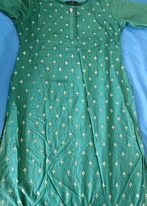 Green Embroidered Kurta