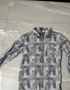 Patterned Long Sleeve Shirt