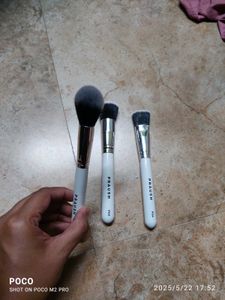 Praush beauty 9 Face And Eyes brush