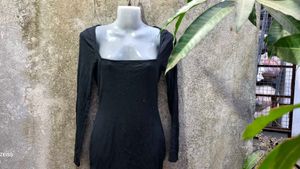 VN. Black Bodycon Mini Dress