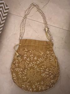 Embroidered Potli Pouch
