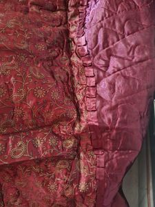 Pack of 4 Luxurious Maroon Bedsheet Quilt Set
