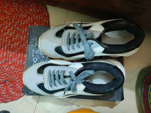 Retro Sneakers