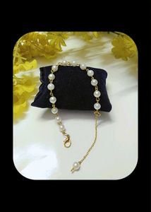 Elegant Pearl Bead Bracelet 🌷