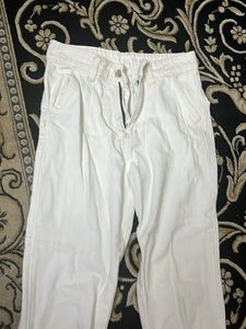 White Jeans - Stylish &amp; Comfortable