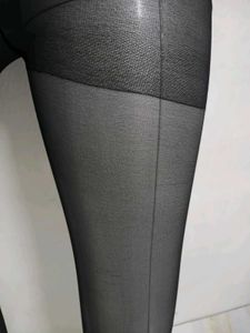 Sheer Black Pantyhose | Classic Essential Tights