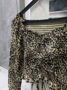 Leopard Print Long Sleeve Top