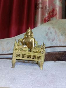 Pure Brass Laddu Gopalji (Thakurji) Murti